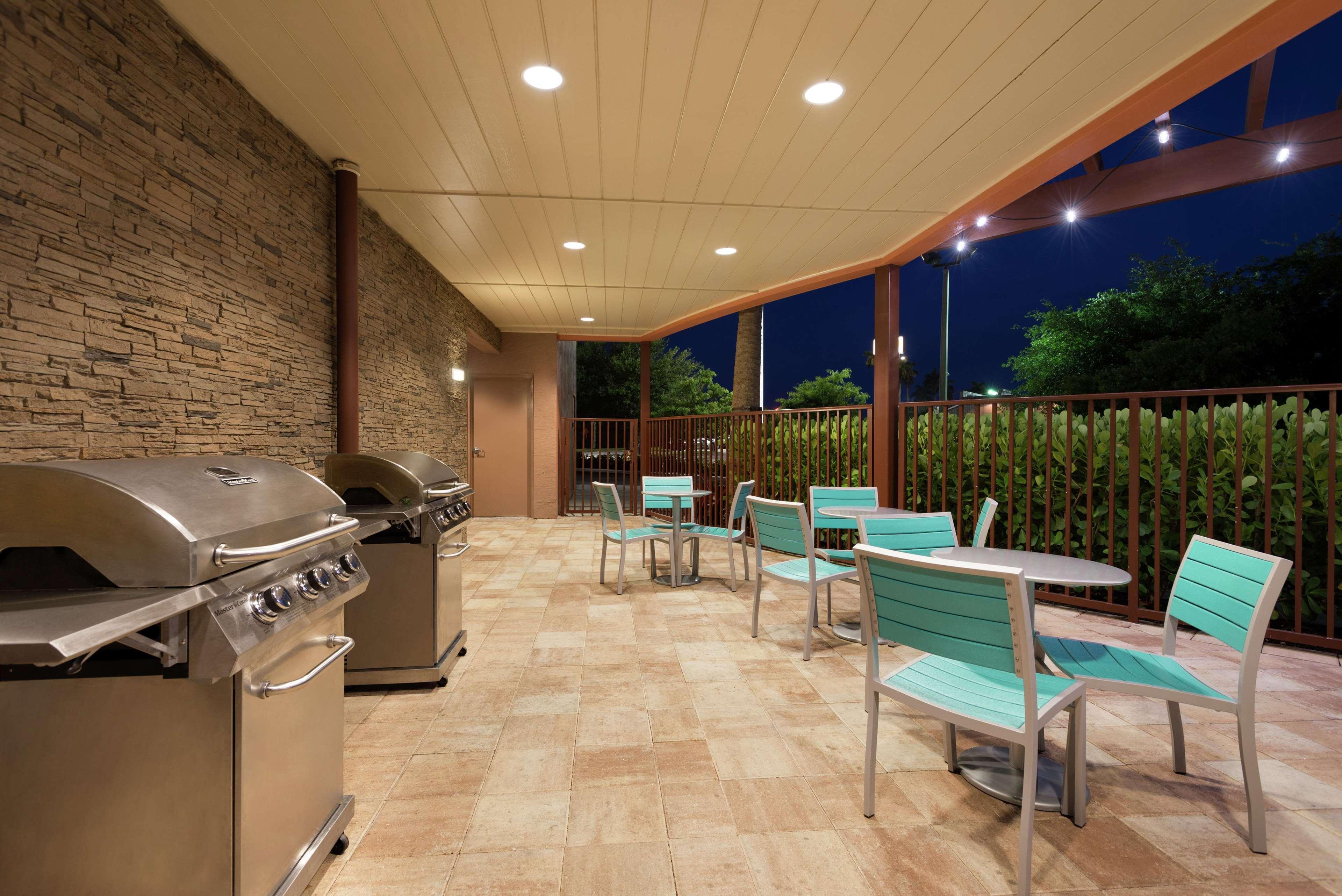 Home2 Suites By Hilton Florida Stadt Exterior foto
